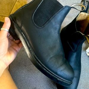 Blunstone dress boot Mint condition